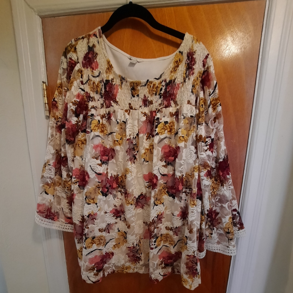 Catos flower shirt size XL